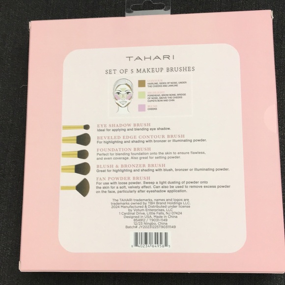 TAHARI  SET OF 5 MAKEUP BRUSHES - Picture 7 of 7